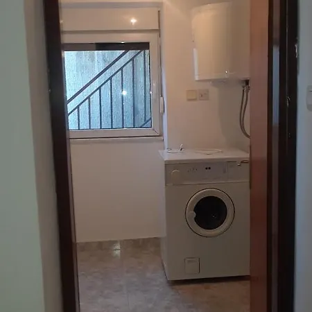 Lägenhet Apartman Amela Ivanica